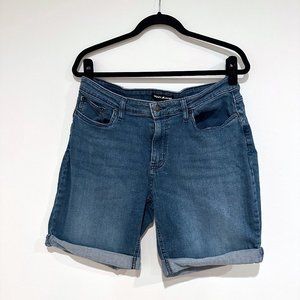 DKNY Jeans, High Rise, Medium Wash Jean Shorts, Size 16